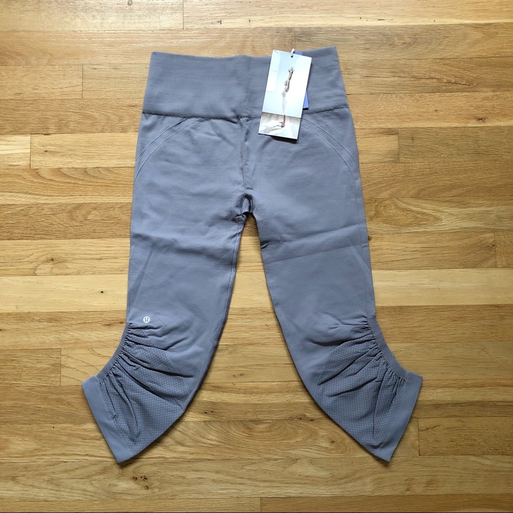 Lululemon Awakening Crop